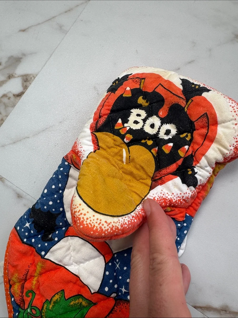 Vintage Halloween Oven Mitt Quilted Retro Ghost Pumpkin All over print
